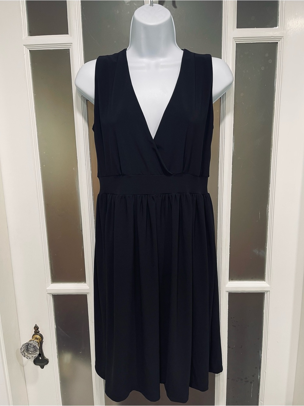 Sleeveless Black V-Neck Midi Dress